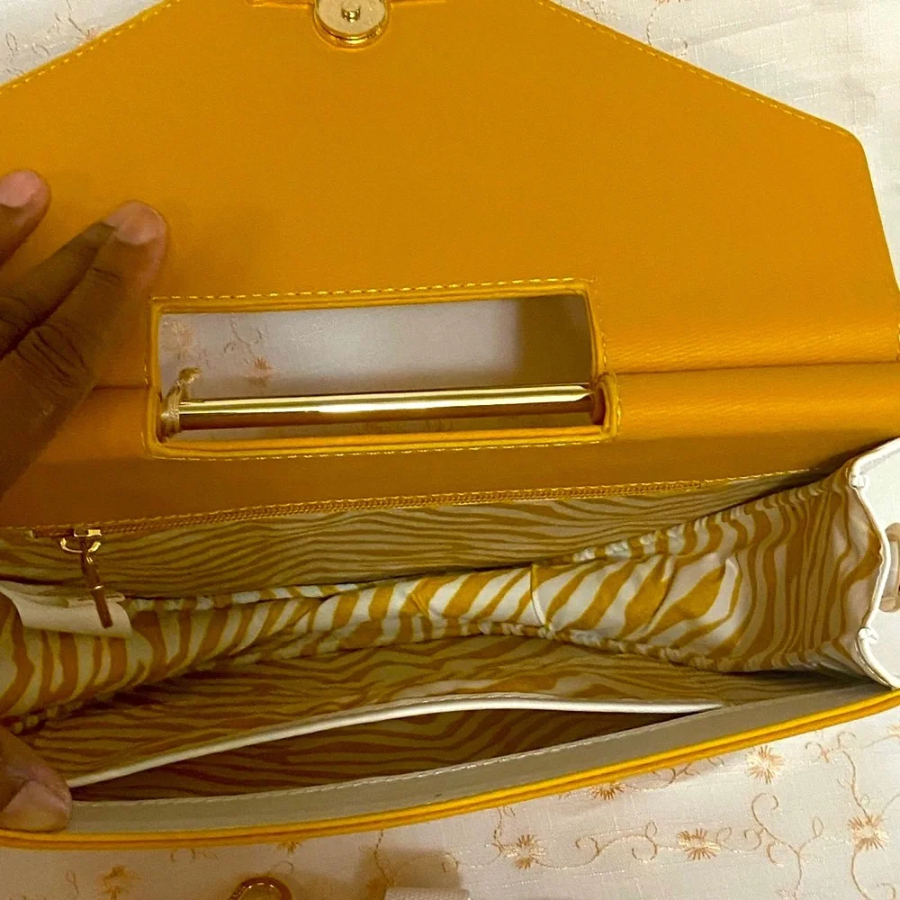 NWT Matmazel design beautiful  orange   hand bag . - Picture 8 of 13